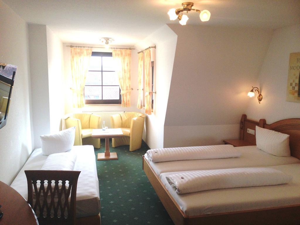 Hotel Ochsen Friesenheim  Habitación foto