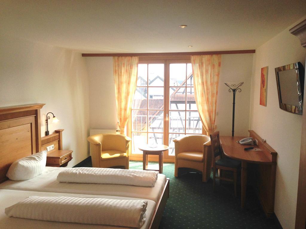 Hotel Ochsen Friesenheim  Habitación foto