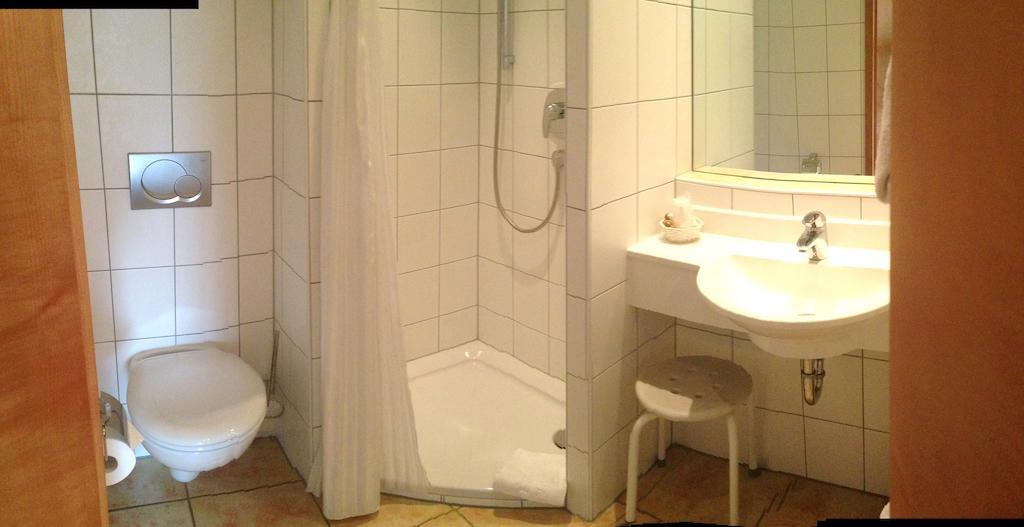 Hotel Ochsen Friesenheim  Habitación foto